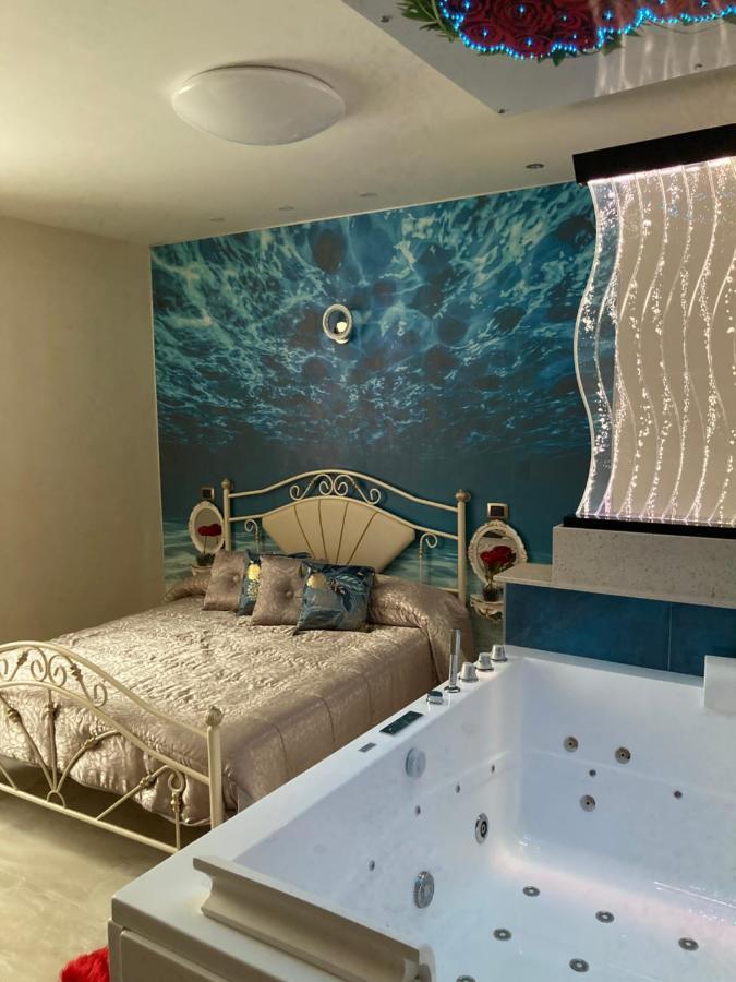 B&B La Reggia Di Rihanna Spa Caserta Eksteriør billede