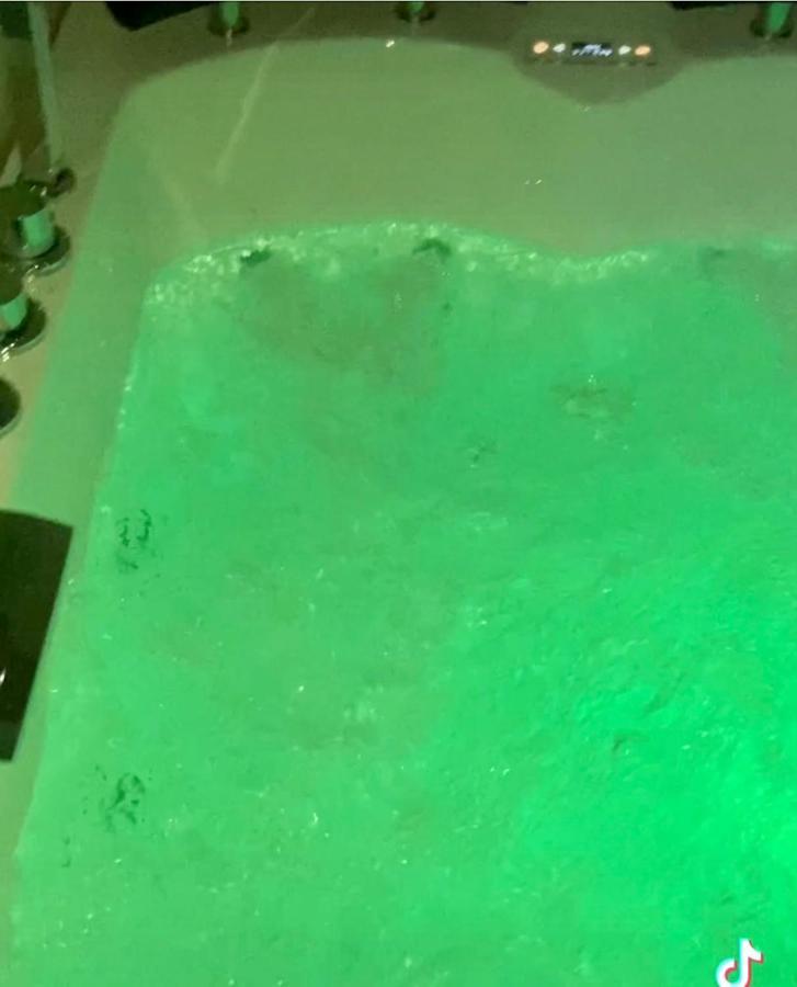 B&B La Reggia Di Rihanna Spa Caserta Eksteriør billede